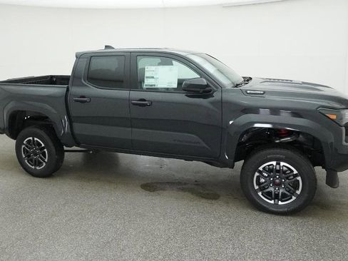 New 2025 Toyota Tacoma TRD Sport image 15