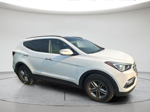 Used 2018 Hyundai Santa Fe Sport w/ 2.4L Tech Package 04 AWD/4WD image 2