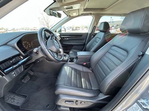 Used 2025 Honda CR-V EX-L image 12