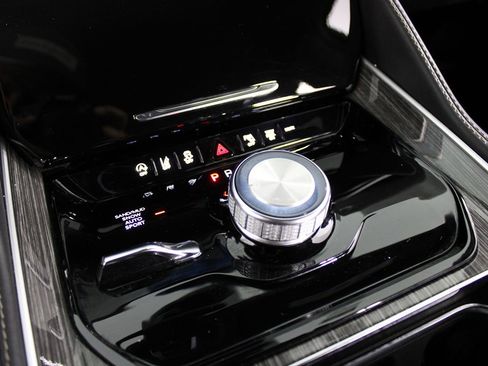 Used 2022 Jeep Wagoneer Series II image 29