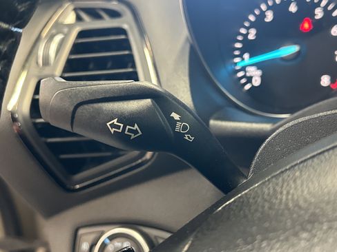 Used 2017 Ford Escape Titanium FWD image 35