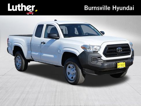 Used 2020 Toyota Tacoma SR image 1