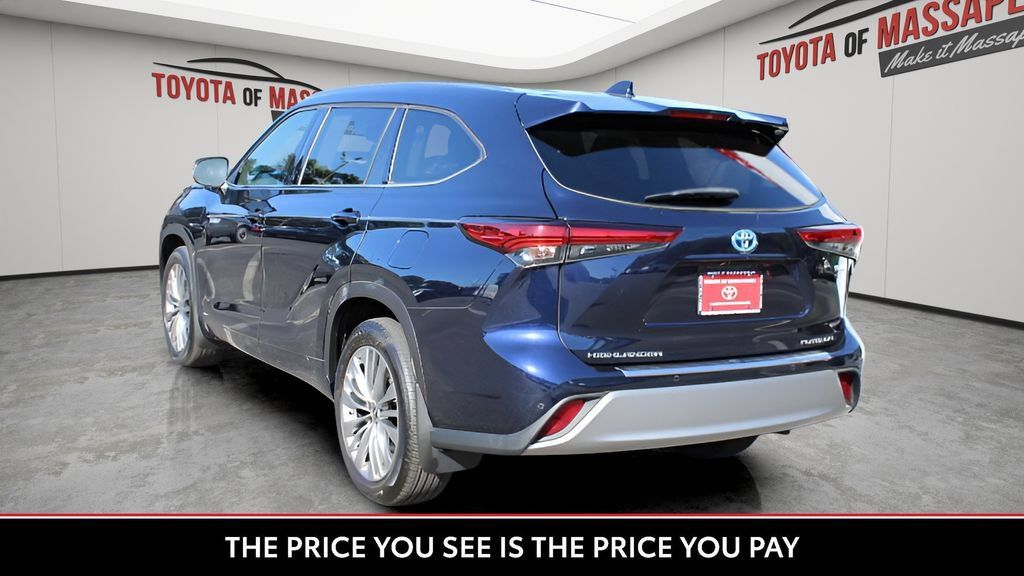 Certified 2020 Toyota Highlander Platinum AWD/4WD image 4
