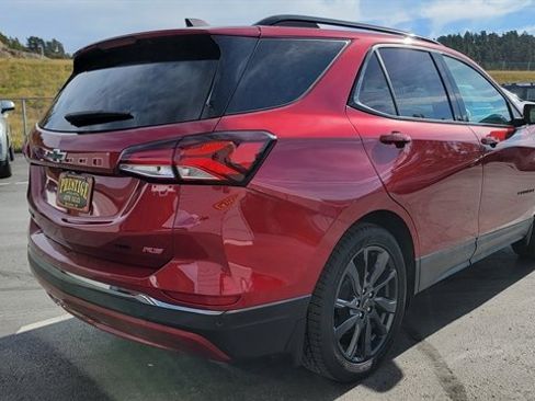 Used 2022 Chevrolet Equinox RS w/ RS Leather Package image 6