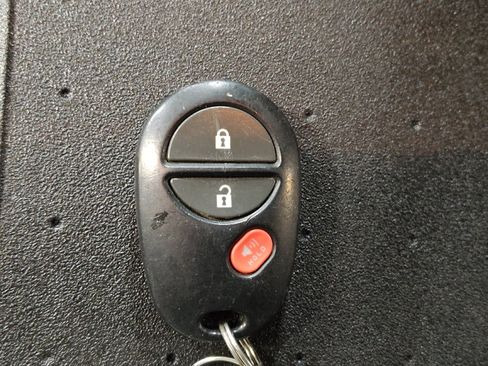 Used 2015 Toyota Tundra SR5 image 32