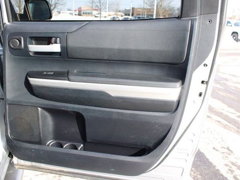 Used 2015 Toyota Tundra SR5 image 23