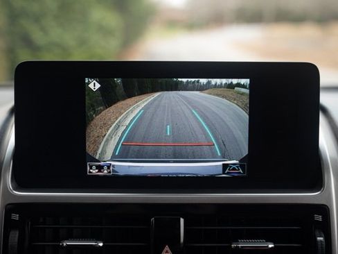 Used 2023 Lexus GX 460 Premium image 32