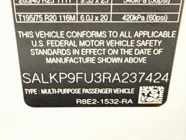 Certified 2024 Land Rover Range Rover SE AWD/4WD image 33