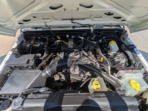 Used 2009 Jeep Wrangler X image 9