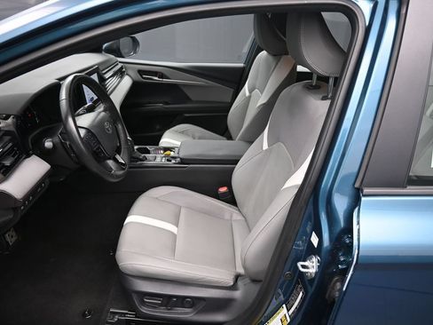 Certified 2025 Toyota Camry SE w/ Convenience Package FWD image 18