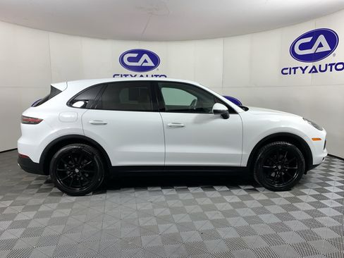 Used 2019 Porsche Cayenne image 2