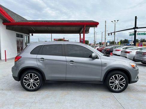 Used 2019 Mitsubishi Outlander Sport ES FWD image 4