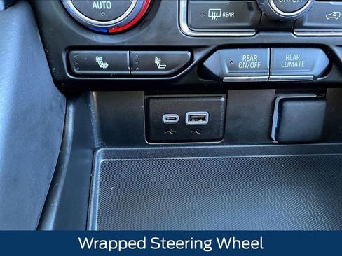 Certified 2024 Chevrolet Suburban Z71 w/ Luxury Package image 18