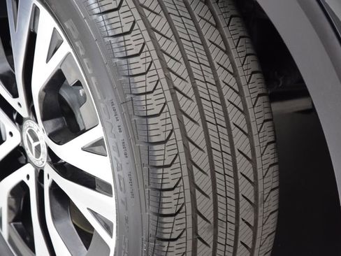 Used 2026 Mercedes-Benz GLB 250 image 32