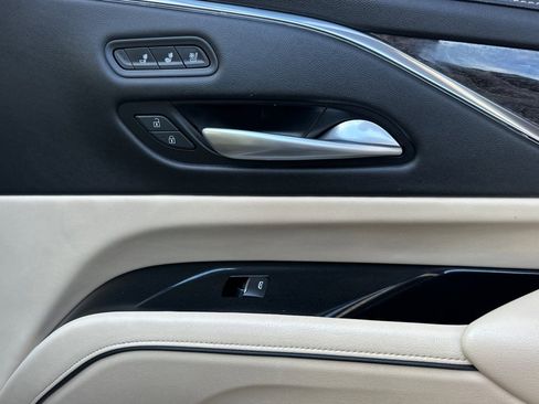 Certified 2023 Cadillac Escalade Premium Luxury w/ Performance Package image 23