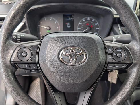 Used 2024 Toyota Corolla LE FWD image 18