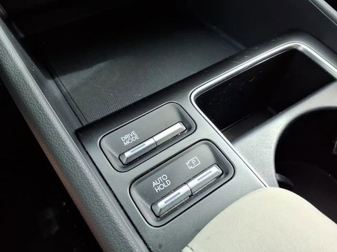 Used 2025 Hyundai Sonata SEL FWD image 21