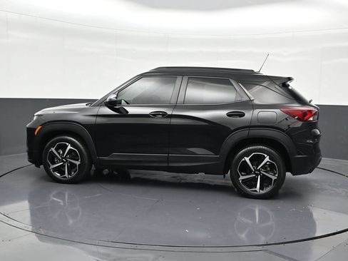 Used 2023 Chevrolet TrailBlazer RS FWD image 2