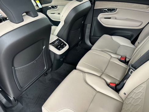 New 2026 Volvo XC90 B6 Plus AWD/4WD image 10
