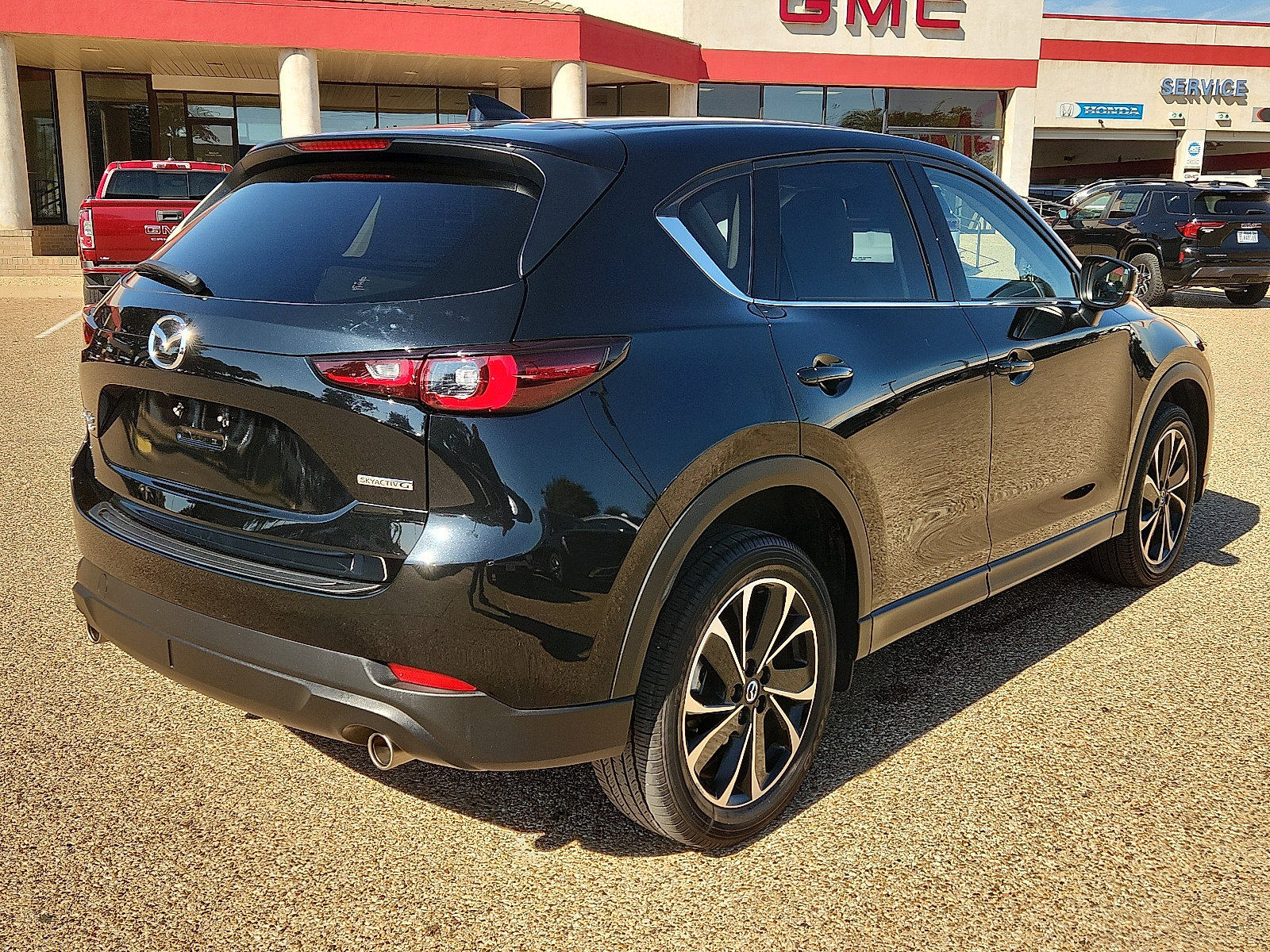 Used 2023 MAZDA CX-5 AWD 2.5 S w/ Premium Package image 4