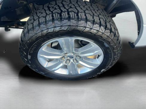 Used 2015 Ford F150 XLT w/ Equipment Group 302A Luxury image 10