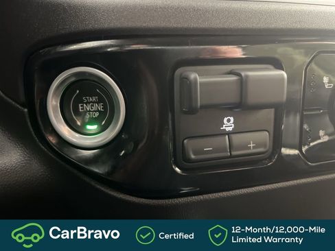 Certified 2022 Chevrolet Silverado 1500 LT Trail Boss w/ Convenience Package II AWD/4WD image 33