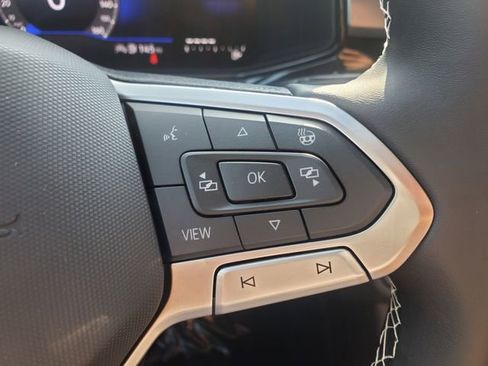 New 2025 Volkswagen Taos S image 18