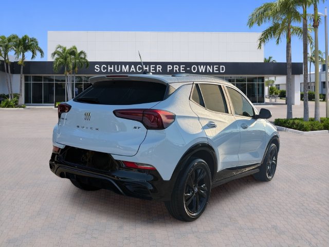 Certified 2024 Buick Encore GX Sport Touring FWD image 7