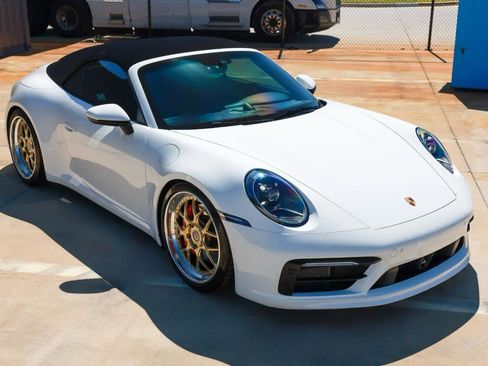 Used 2020 Porsche 911 Carrera S w/ Sport Package image 17