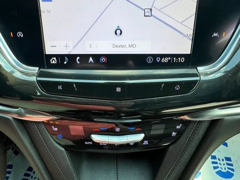 Used 2020 Cadillac XT6 Premium Luxury FWD image 19