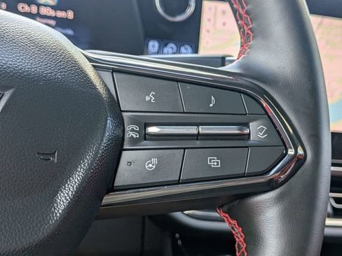 Used 2025 Chevrolet Equinox EV RS image 30