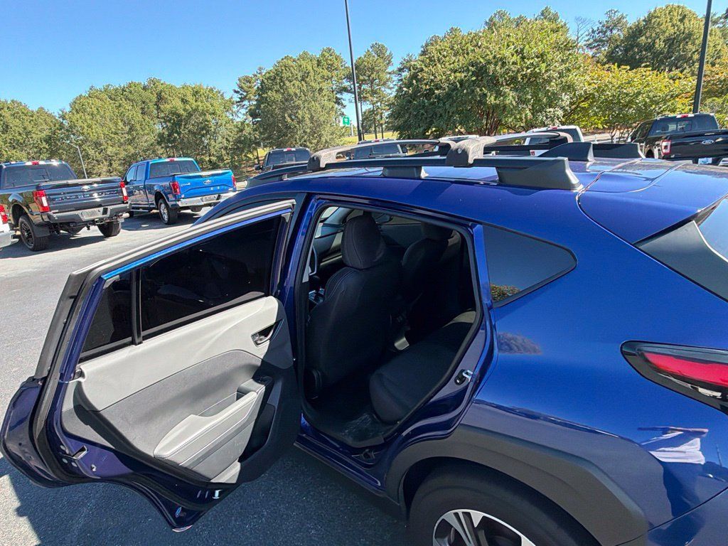Used 2024 Subaru Crosstrek 2.0i Premium AWD/4WD image 17