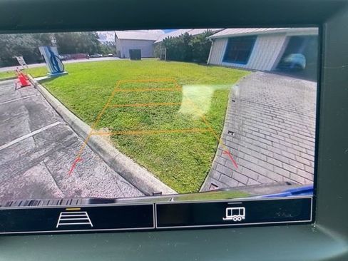 Certified 2022 Chevrolet Silverado 1500 Custom image 23