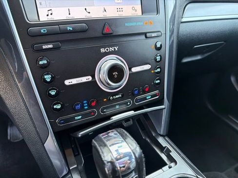 Used 2019 Ford Explorer Sport w/ Equipment Group 401A AWD/4WD image 21