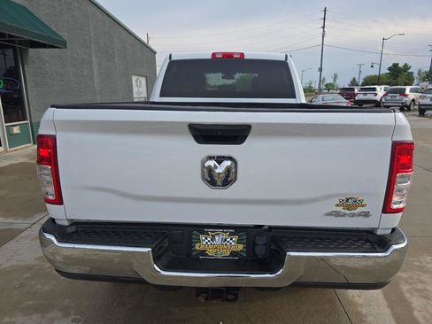 Used 2022 RAM 3500 Tradesman w/ Chrome Appearance Group AWD/4WD image 6
