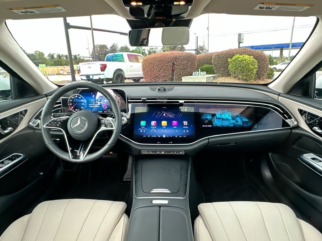 Used 2025 Mercedes-Benz E 350 Sedan image 3