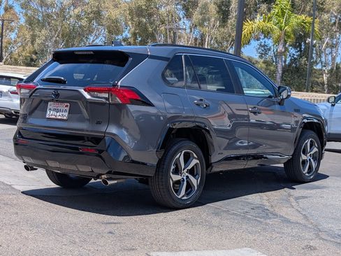 Used 2023 Toyota RAV4 SE w/ Weather & Moonroof Package AWD/4WD image 13