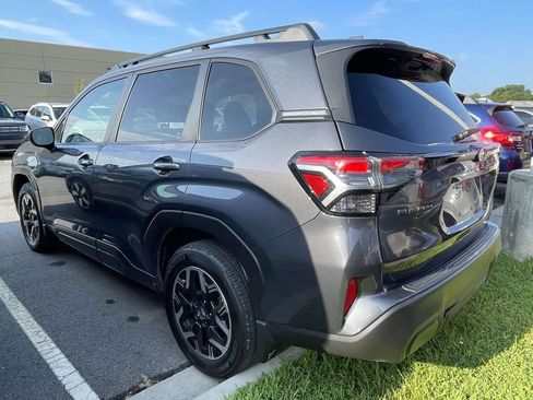 Used 2025 Subaru Forester Premium w/ Convenience Package #2 AWD/4WD image 3