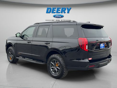 Used 2025 Ford Expedition Tremor AWD/4WD image 7