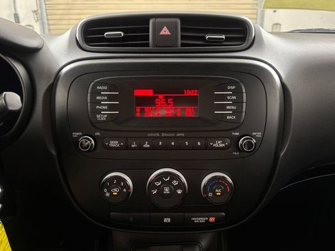 Used 2015 Kia Soul image 15