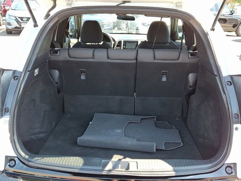 Used 2022 Honda HR-V Sport image 27