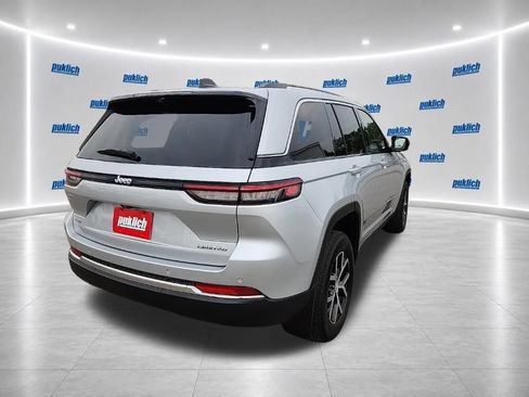 Used 2023 Jeep Grand Cherokee Limited w/ Luxury Tech Group II AWD/4WD image 5