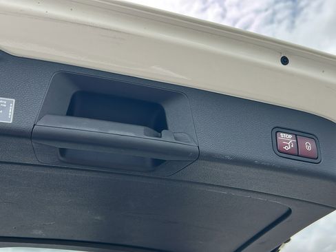 Used 2015 Mercedes-Benz GL 550 4MATIC image 12