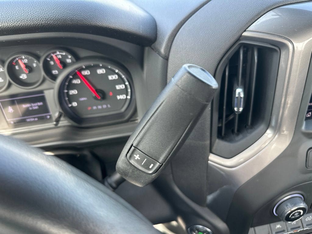 Used 2025 Chevrolet Silverado 1500 W/T RWD image 17