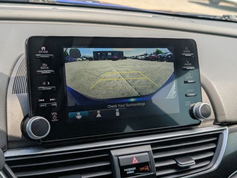 Used 2022 Honda Accord Sport image 19