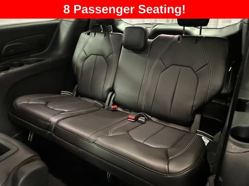 New 2027 Chrysler Pacifica Select FWD image 22