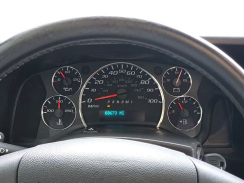 Used 2022 Chevrolet Express 3500 w/ Power Convenience Package image 23