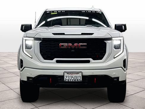 Used 2023 GMC Sierra 1500 AT4 w/ AT4 Premium Package AWD/4WD image 3