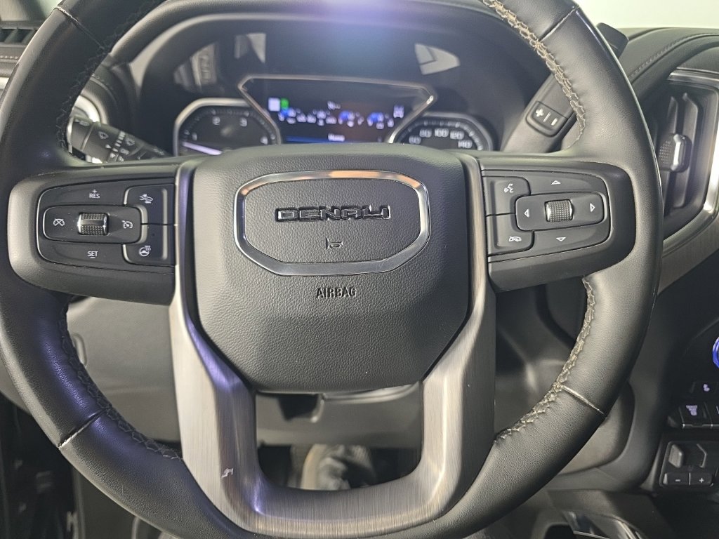 Used 2023 GMC Sierra 2500 Denali w/ Denali Ultimate Package AWD/4WD image 27