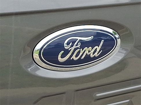 Used 2023 Ford F150 XLT image 29